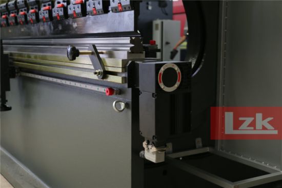Zautomatyzowana prasa krawędziowa CNC do małych i średnich części